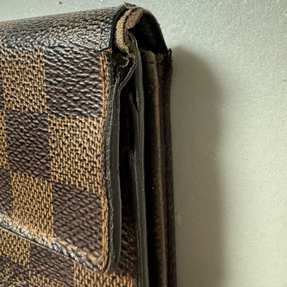 Louis Vuitton Vintage Sarah Damier Wallet
